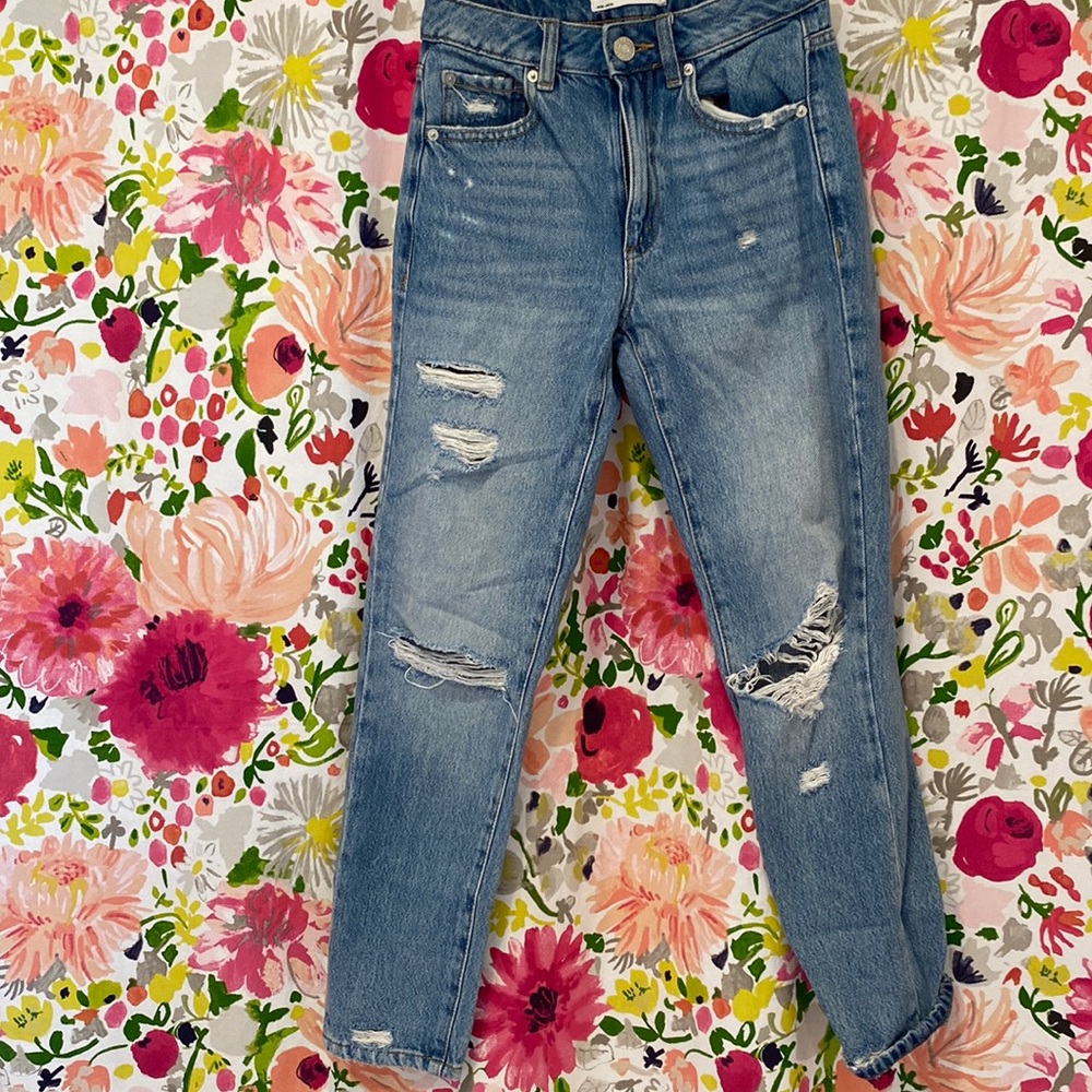 Mom jeans size 00